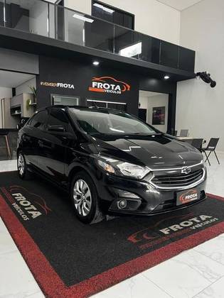CHEVROLET ONIX 1.4 MPFI ACTIV 8V FLEX 4P AUTOMÁTICO